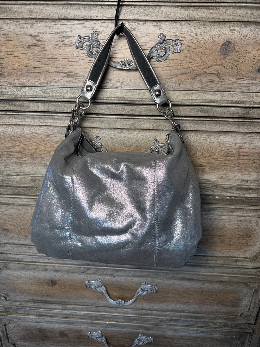 Vintage Y2K Coach Poppy Large Metallic Silver Bag with Front Pockets.  Like New.